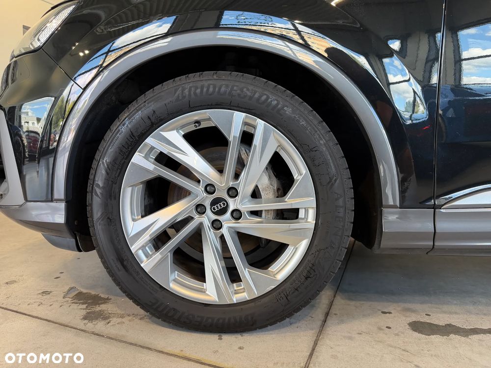 Audi Q7 - 10