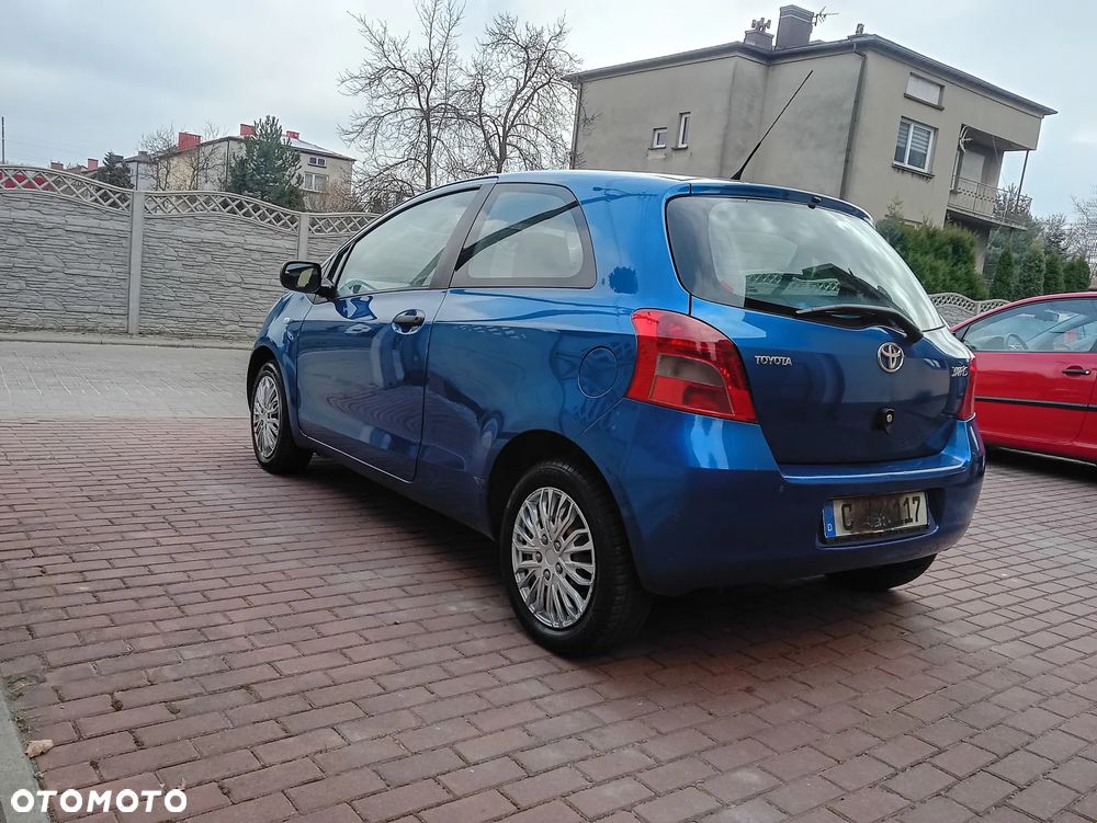 Toyota Yaris 1.0 VVT-i Sol - 11
