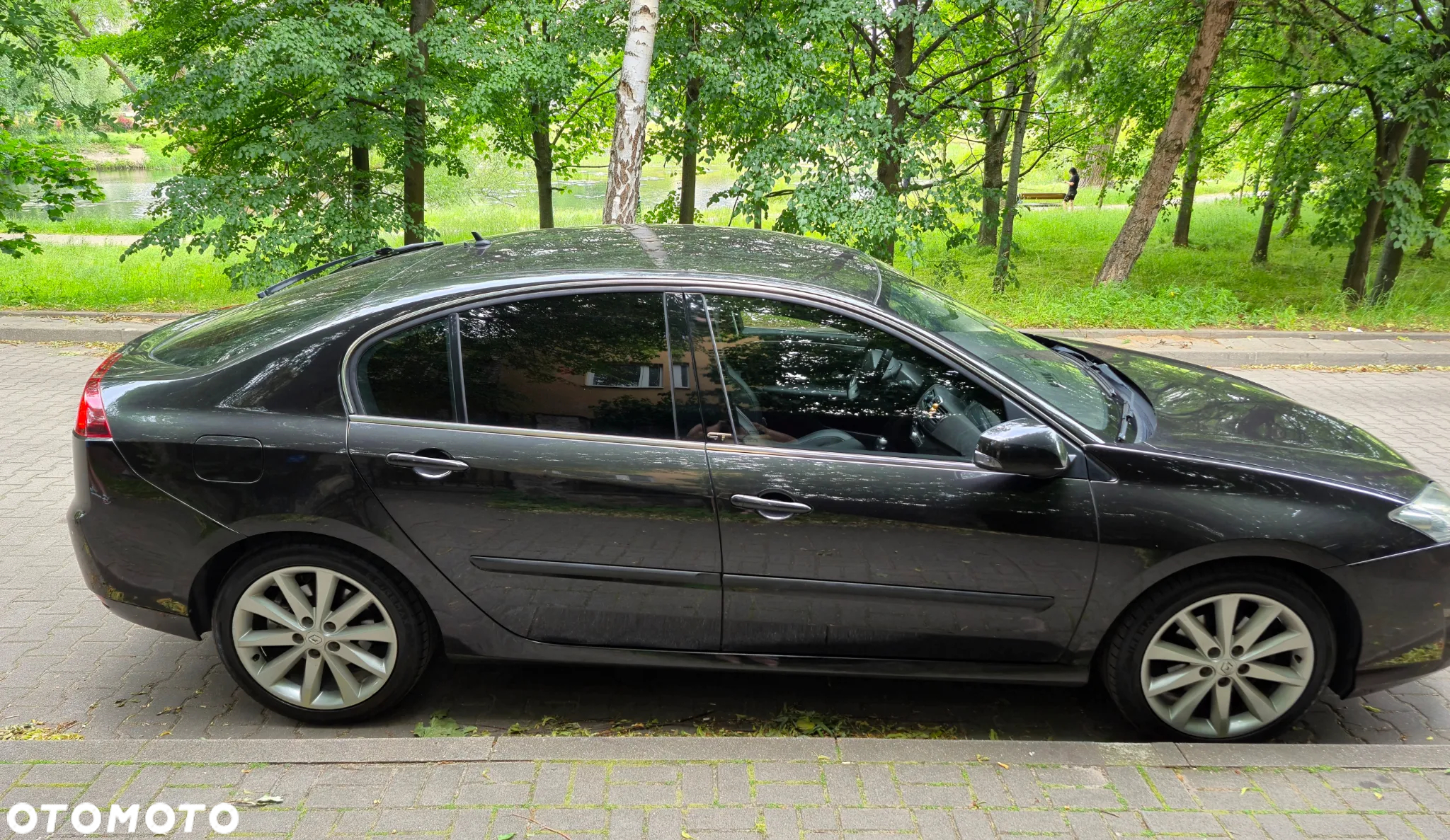 Renault Laguna dCi 150 FAP GT - 18