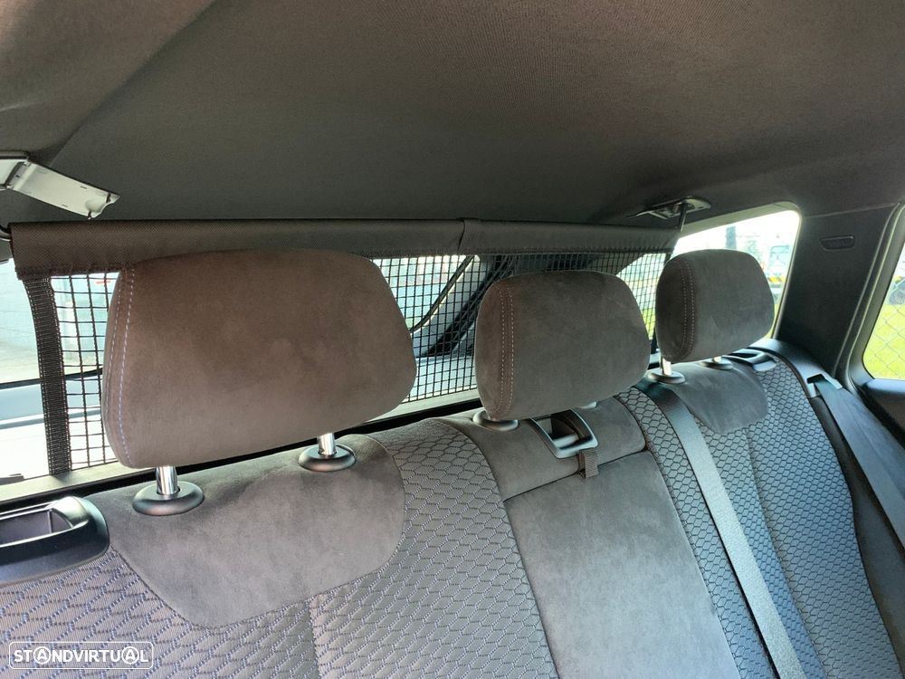 BMW 320 d Pack M - 25