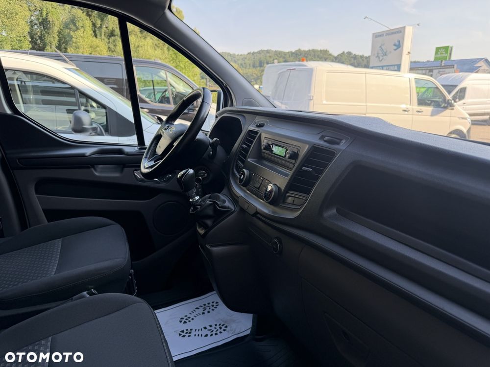Ford Transit Custom - 13