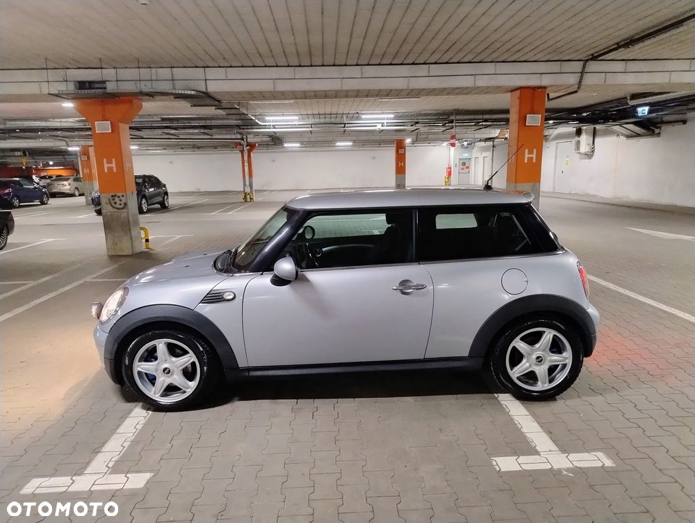 MINI Cooper Standard - 10