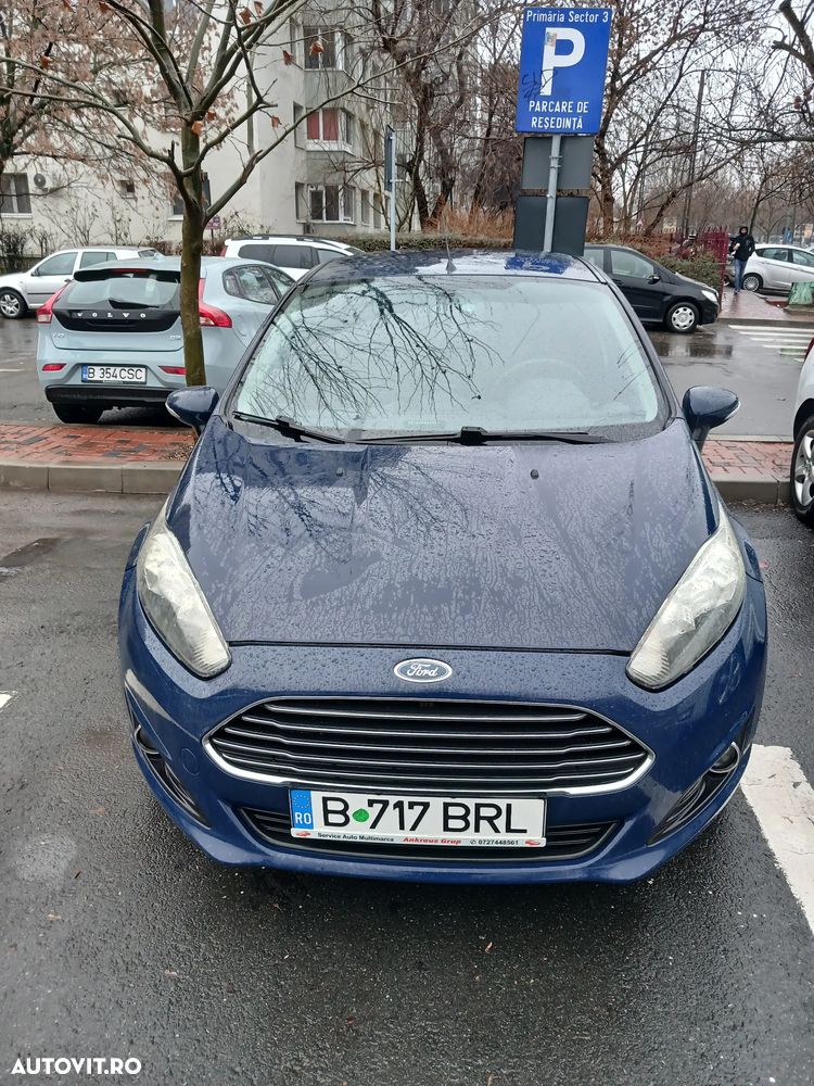 Ford Fiesta 1.5 TDCi DPF Titanium - 11