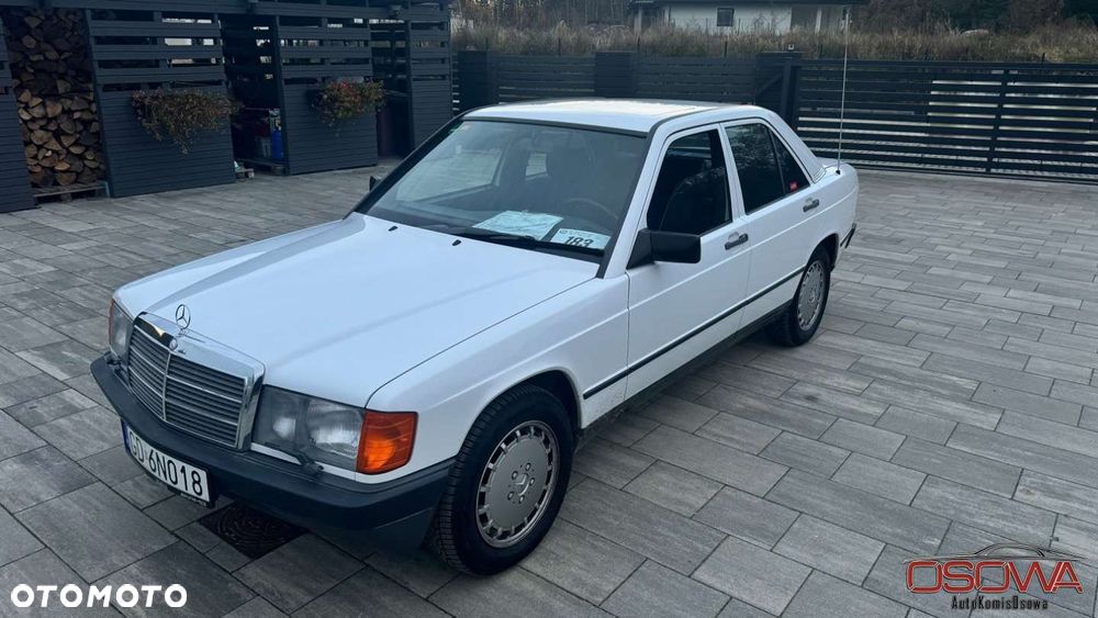 Mercedes-Benz W201 (190) - 3