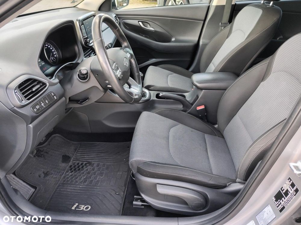 Hyundai i30 2022