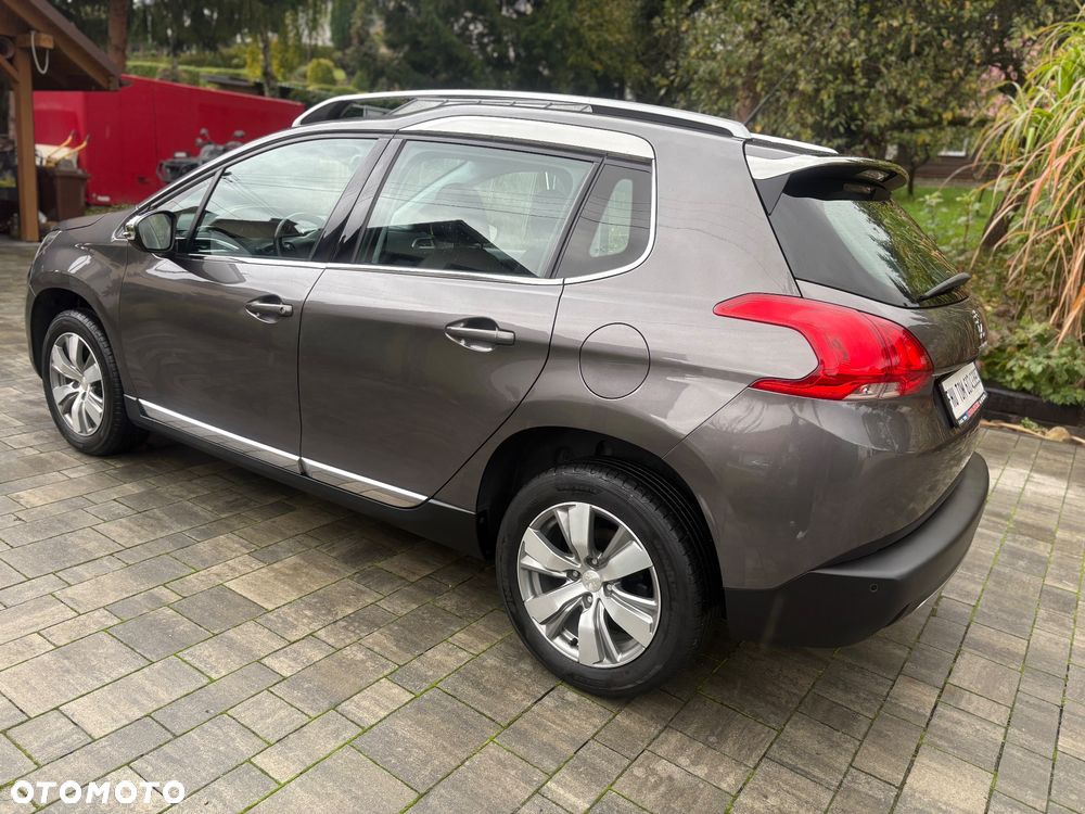 Peugeot 2008 - 11