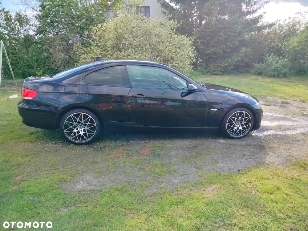 BMW Seria 3 320d - 4