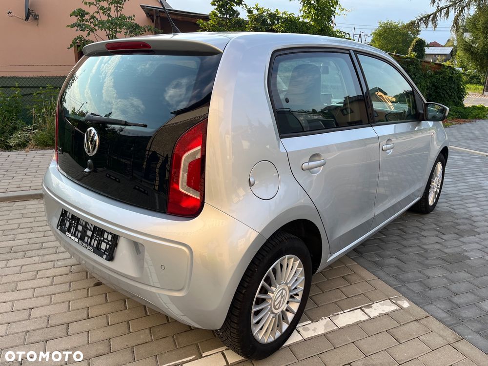 Volkswagen up! - 5