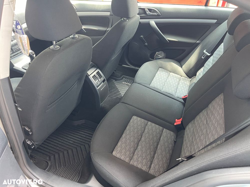 Skoda Octavia 1.4 TSI Elegance - 6