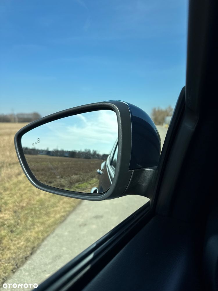 Ford Focus 1.0 EcoBoost Hybrid ST-LINE - 34