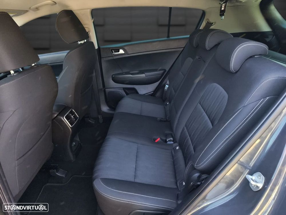 Kia Sportage 1.6 CRDI ISG SX - 10