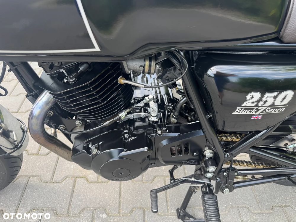 Royal Enfield Inny - 24