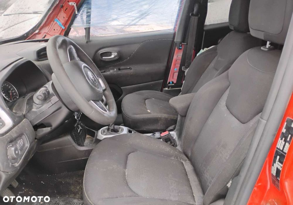 Jeep Renegade - 8