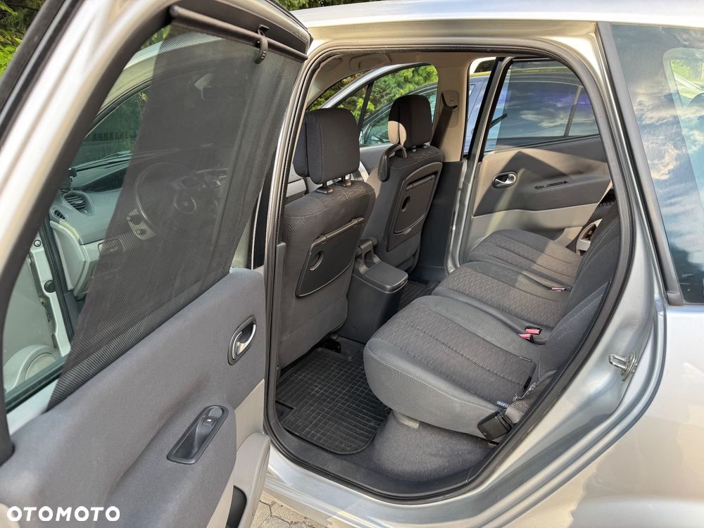 Renault Scenic - 12