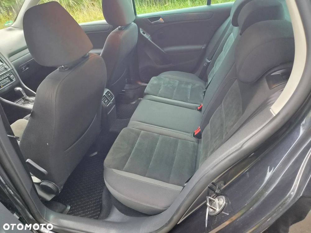 Volkswagen Golf 2.0 TDI Highline DSG - 9