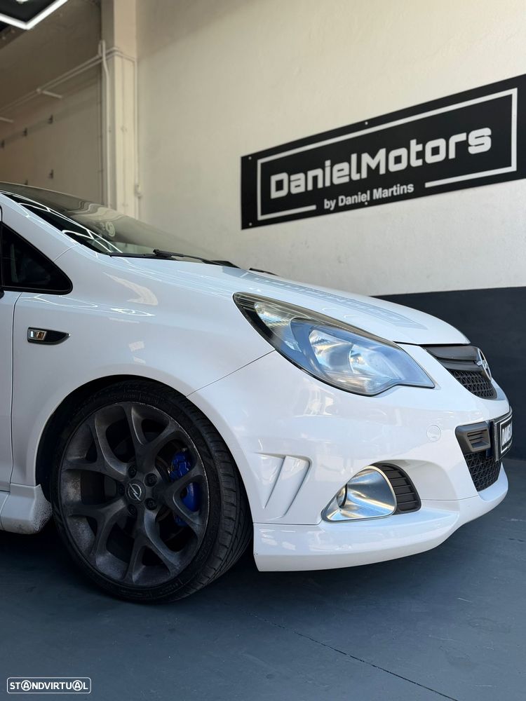 Opel Corsa 1.6 Turbo OPC - 3