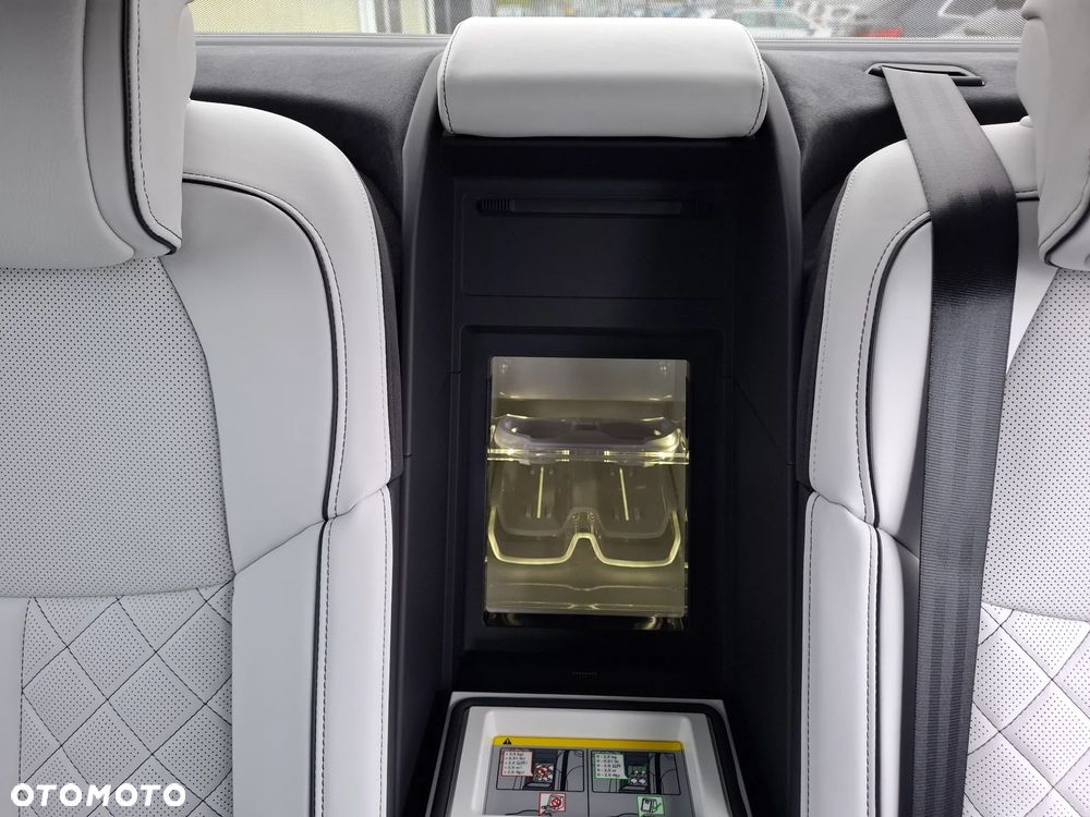 Audi A8 L 60 TFSI quattro tiptronic - 26