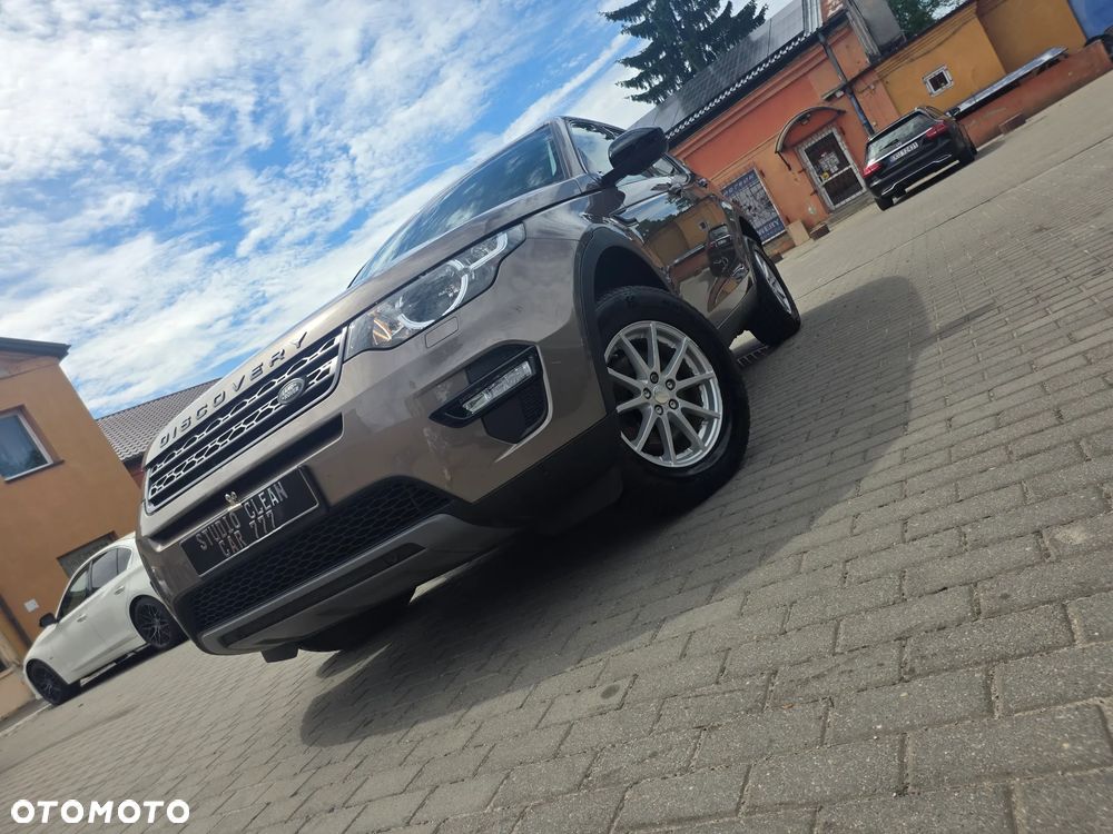 Land Rover Discovery Sport - 28