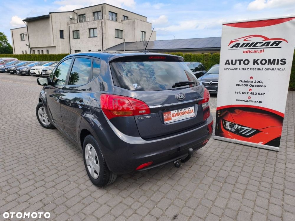 Kia Venga - 3
