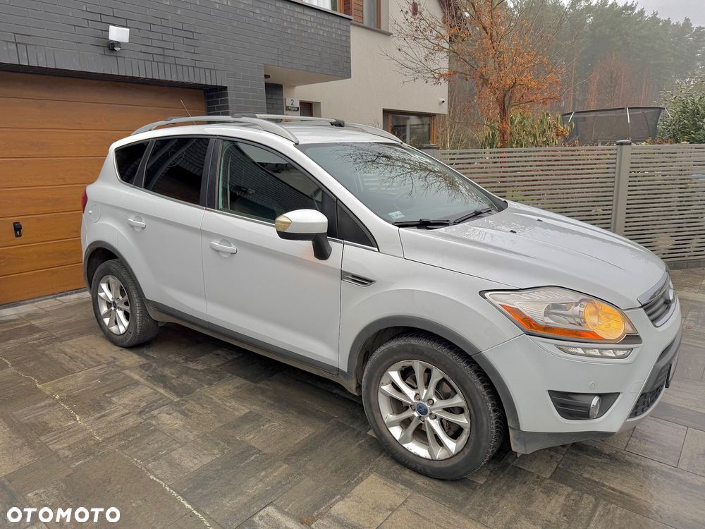 Ford Kuga 2.0 TDCi 4x4 Titanium - 4