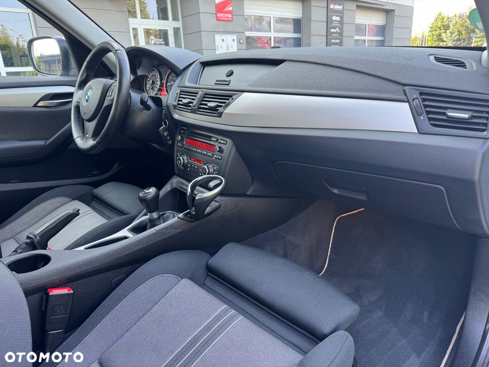 BMW X1 sDrive20i - 24