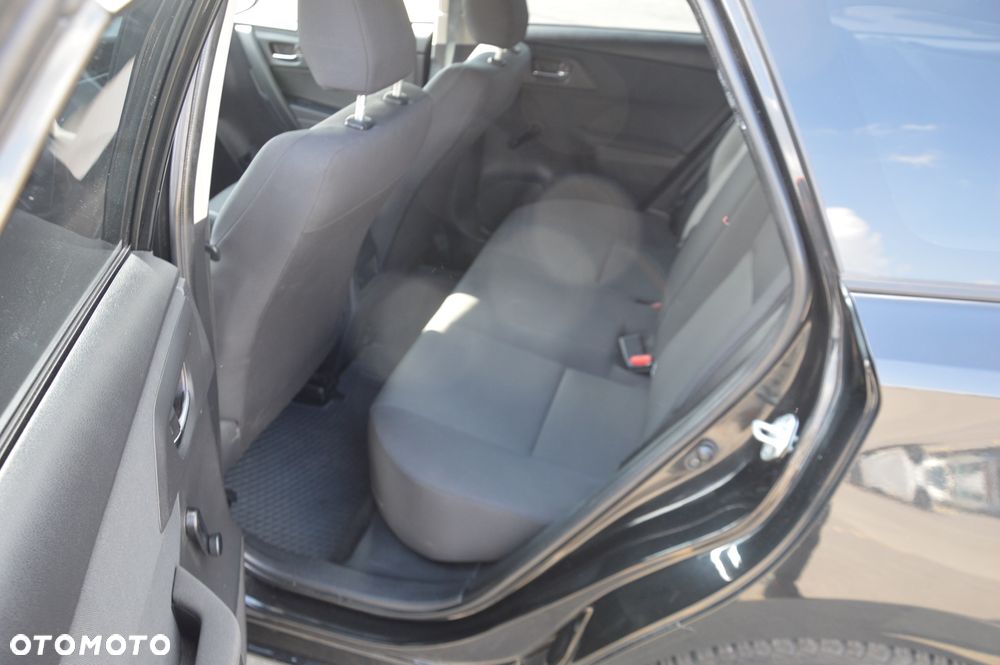 Toyota Auris - 12