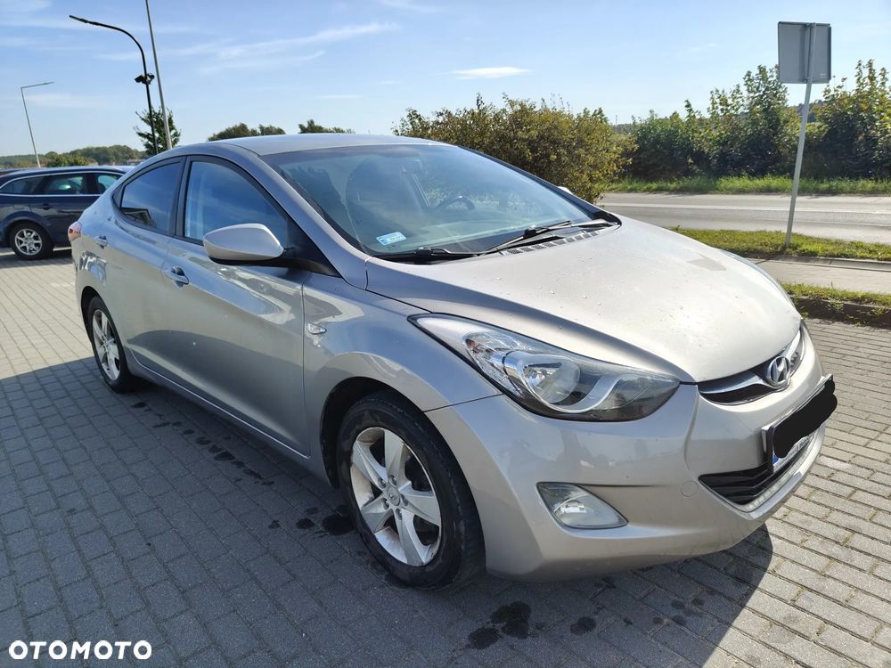 Hyundai Elantra 1.6 Comfort - 1