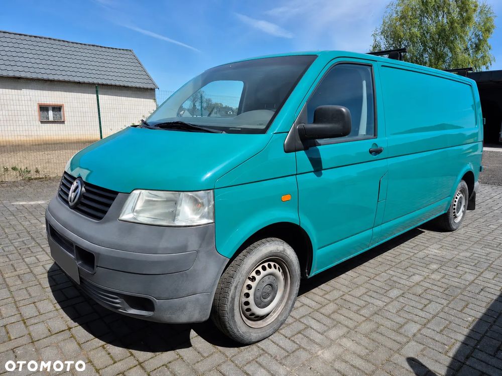 Volkswagen Transporter - 1