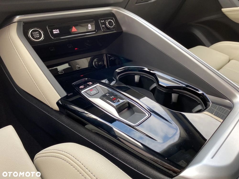 Audi Q5 Sportback - 19