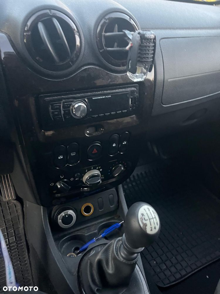 Dacia Duster 1.6 - 12