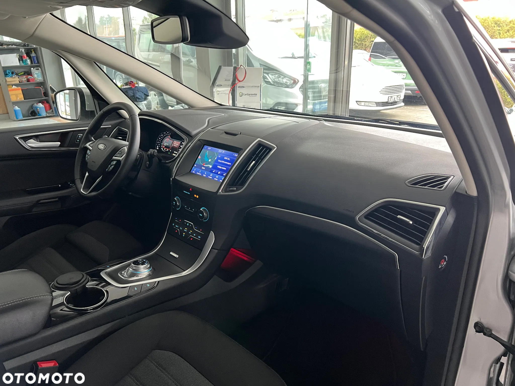 Ford S-Max 2.0 EcoBlue Titanium - 39