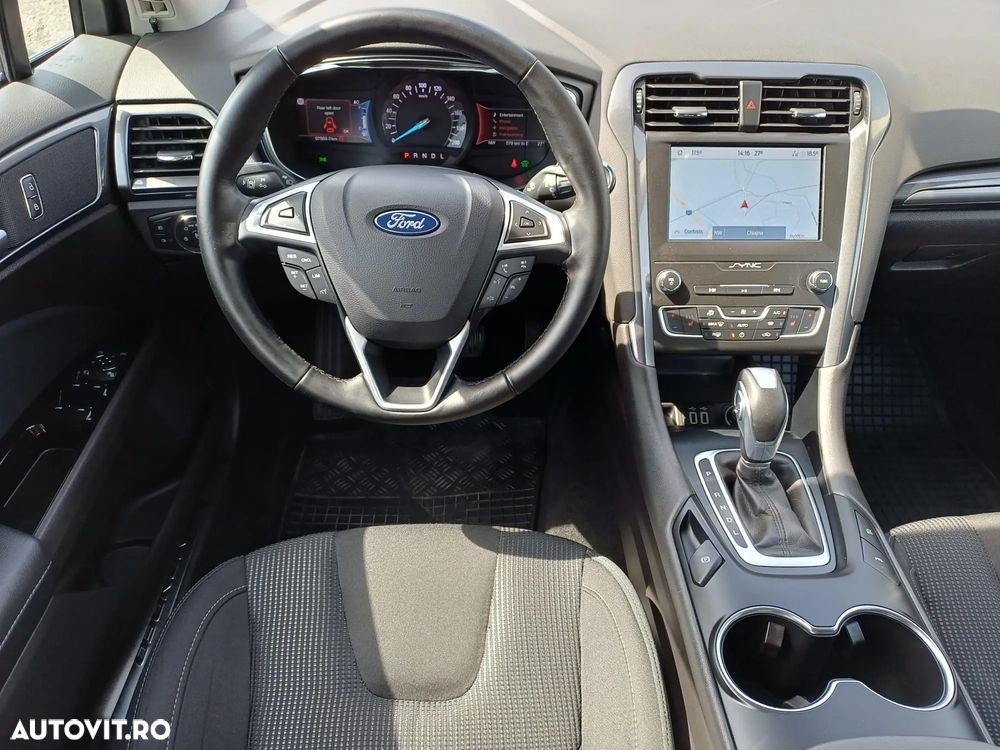 Ford Mondeo 2.0 HEV Titanium - 11
