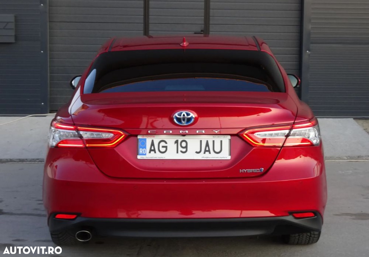Toyota Camry 2.5 Hybrid Exclusive - 9