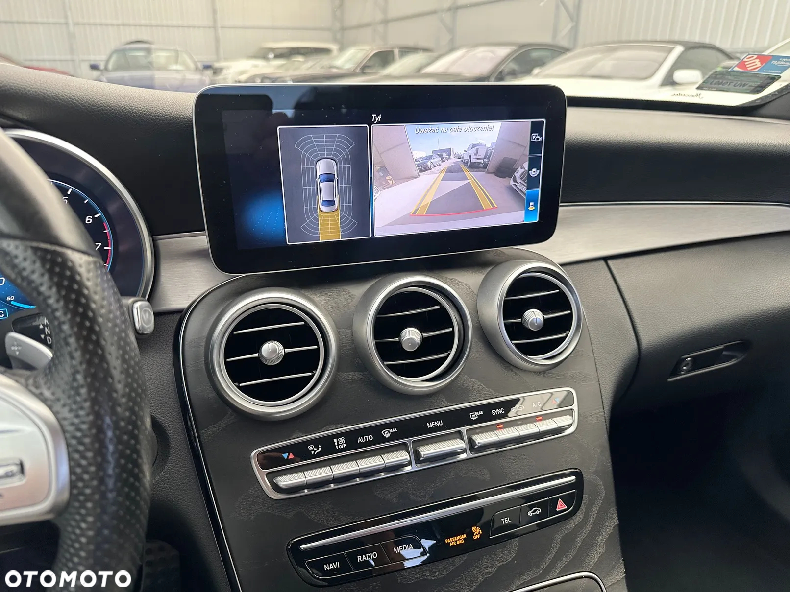Mercedes-Benz Klasa C 200 4MATIC 9G-TRONIC - 9