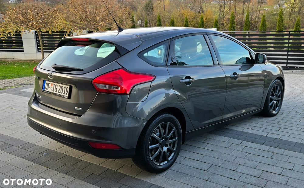 Ford Focus ver-1-0-ecoboost-start--stopp--system-active-x - 3