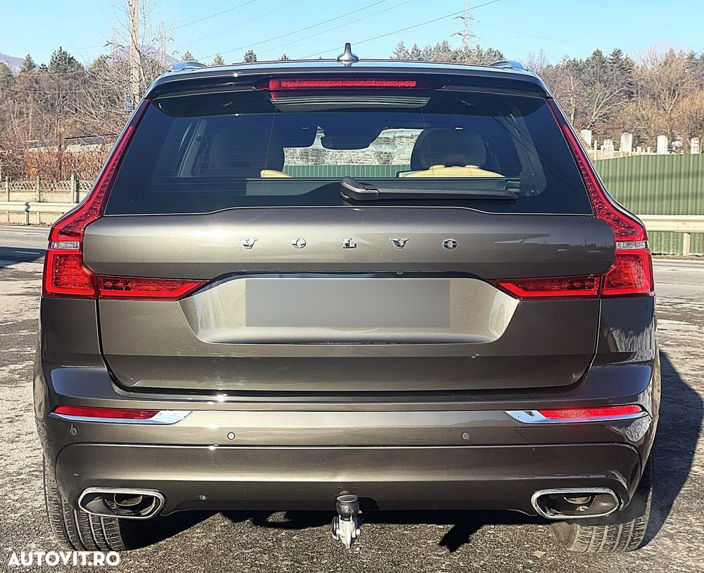 Volvo XC 60 T8 AWD Recharge Geartronic Inscription - 11