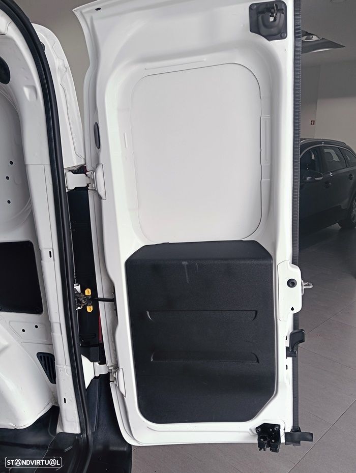Fiat DOBLO CARGO1.3 MJ EASY 3Lugares - 22