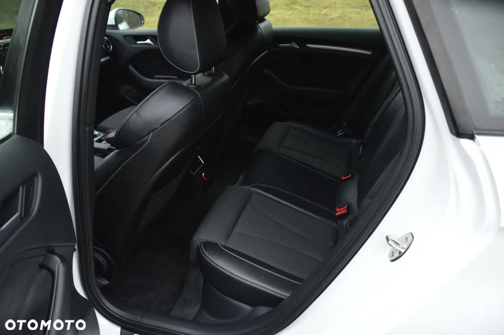 Audi A3 Sportback - 37