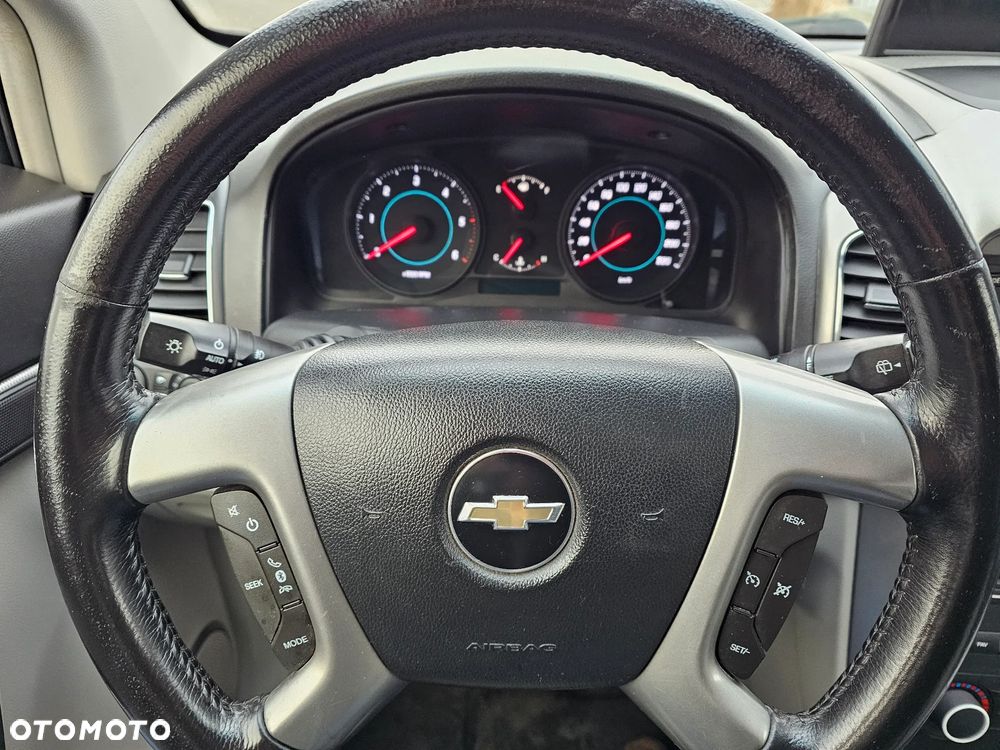 Chevrolet Captiva 2.2 D LT+ - 31