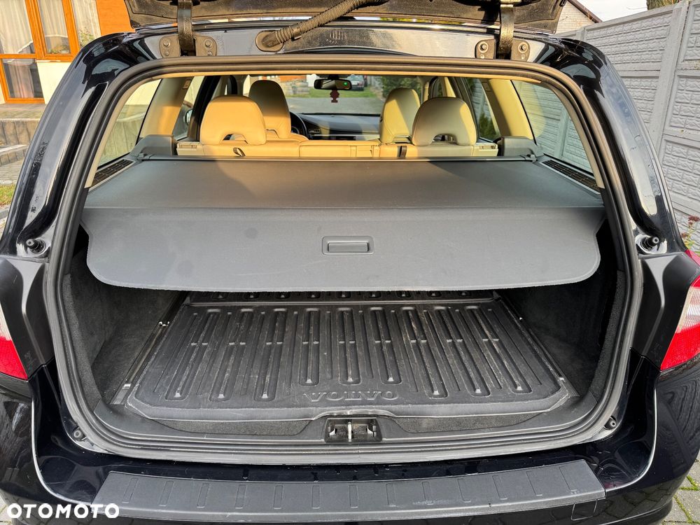Volvo V70 2.0D Summum - 8