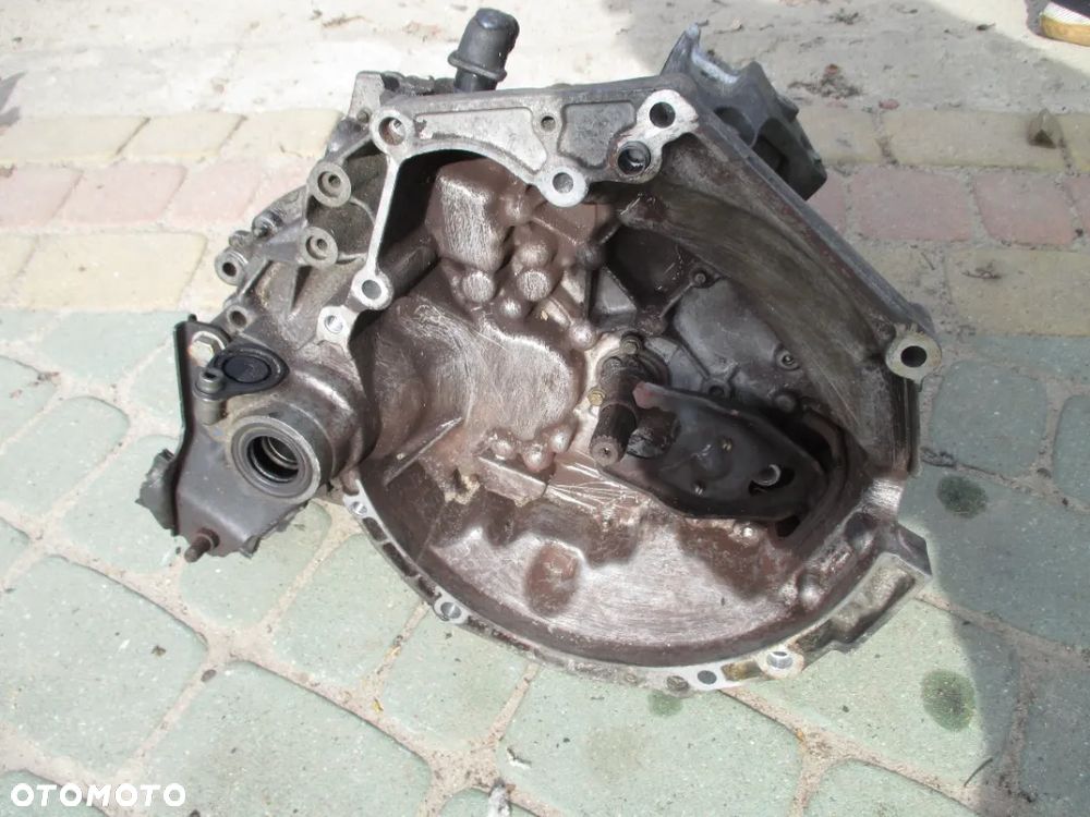 skrzynia biegów Peugeot Citroen C3 1.6 16 20CP63 - 2