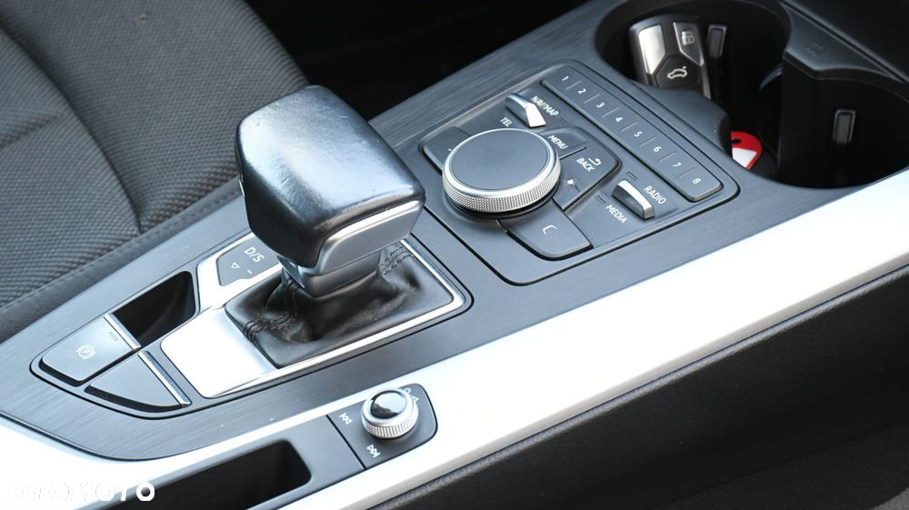 Audi A4 Avant 2.0 TDI S tronic - 17