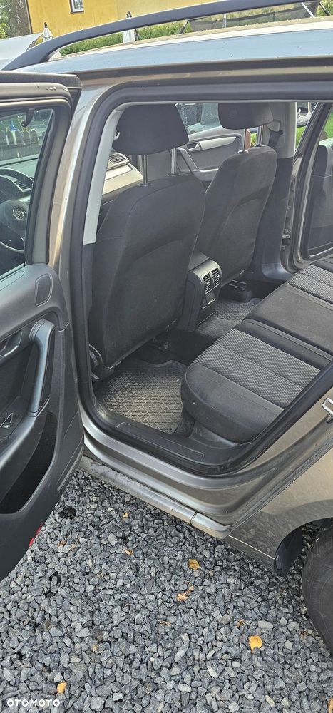 Volkswagen Passat - 10