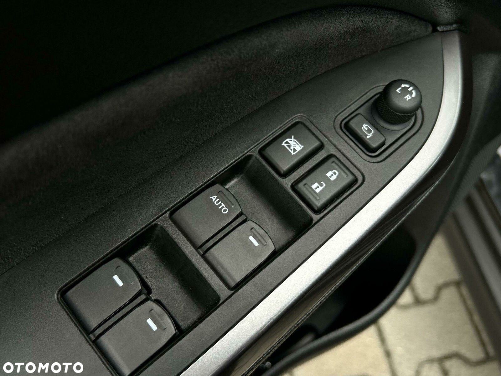 Suzuki Vitara - 11