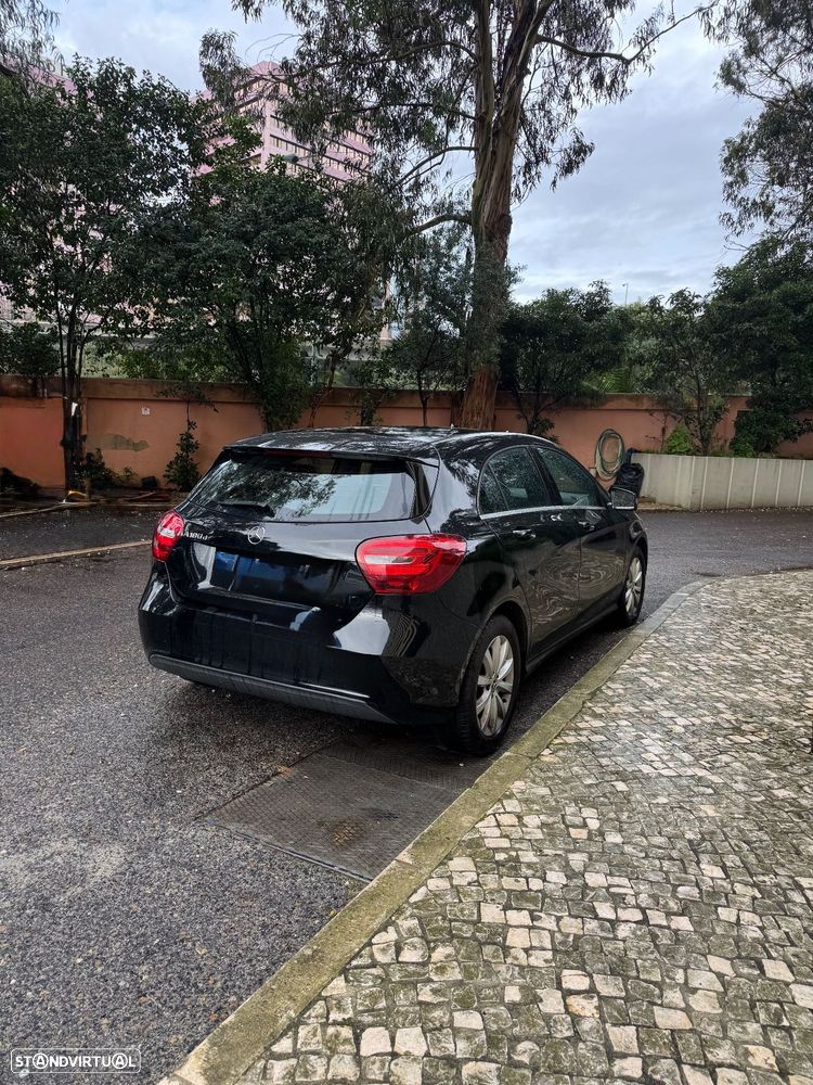 Mercedes-Benz A 180 Dynamic Edition - 6