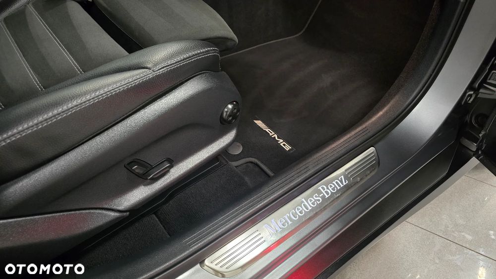 Mercedes-Benz GLC 300 d 4Matic 9G-TRONIC AMG Line Plus - 21