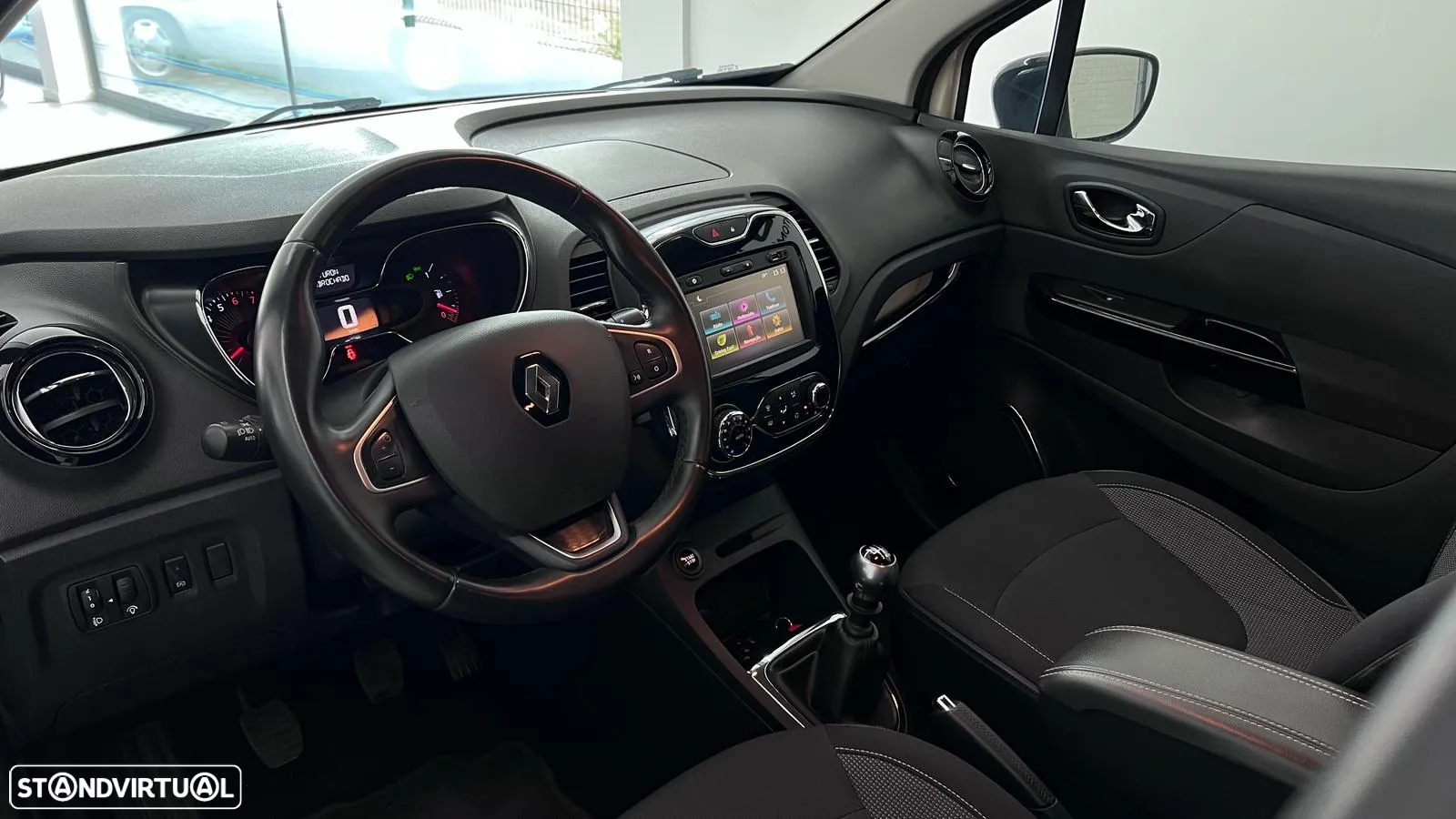 Renault Captur 1.2 TCe Exclusive - 11