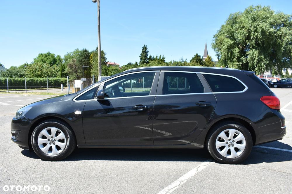 Opel Astra 1.4 Turbo Exklusiv - 10