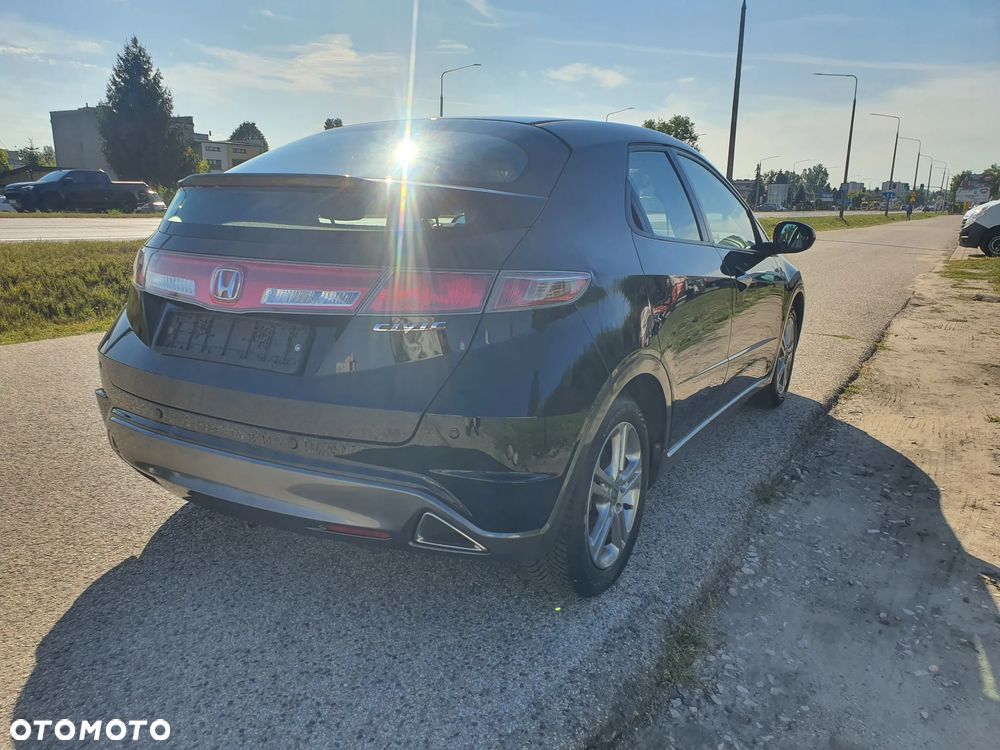Honda Civic 1.4 i-VTEC Sport Black Edition - 5