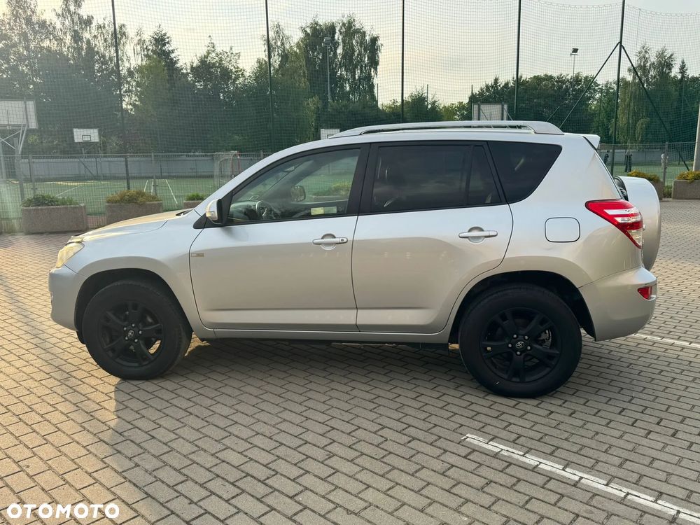 Toyota RAV4 2.2 D-4D Luna - 3